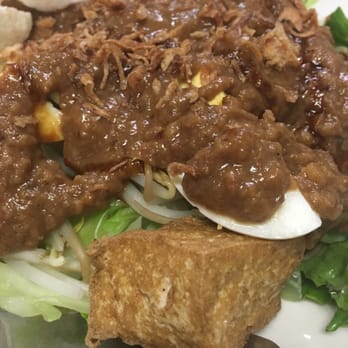 Borneo Eatery - Gado gado:  vegetable salad with tofu, peanut and tamarind sauce - Indonesian Near Me - Alhambra, California