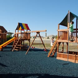 Backyard Fun/Rainbow Play Systems - Showroom