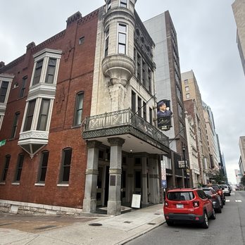 Sinatra Bar & Lounge - Italian Near Me - Nashville, Tennessee