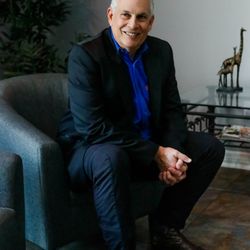 Hugo E Artaza, DDS - Artaza Dental