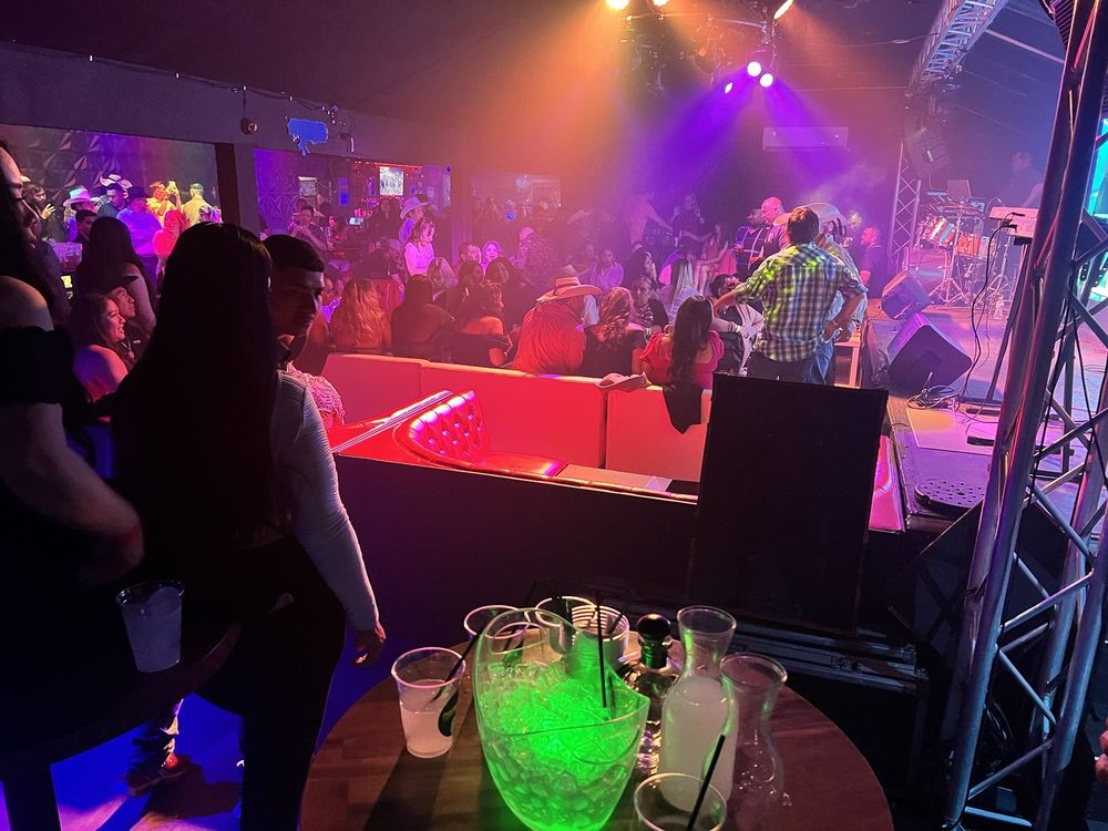 EL CALENTANO RESTAURANT Updated November 2024 16 Photos & 15