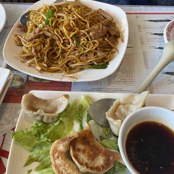 Wonton King - Pork Lo Mein and Pork Pot Stickers - Dim Sum Near Me - Saint Louis, Missouri