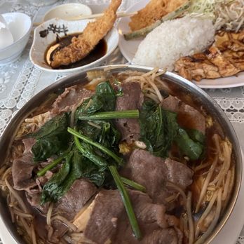 Aki Restaurant - Beef Sukiyaki - Sushi Bars Near Me - Los Angeles, California