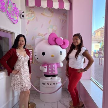 Hello Kitty Cafe - Cafes Near Me - Irvine, California