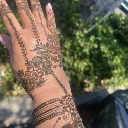 Rosie Day Spa - Henna