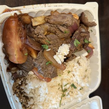 Rosty - Lomo saltado w/rice - Peruvian Near Me - Los Angeles, California Rosty - Lomo saltado w/rice - Peruvian Near Me - Los Angeles, California