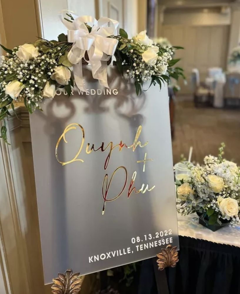 IT’S A PERFECT ARRANGEMENT 16 Photos Knoxville, Tennessee