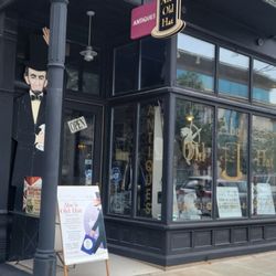 Abe's Old Hat Antiques - exterior