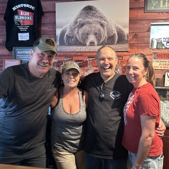 Klub Klondike - Bars Near Me - Lakehead, California