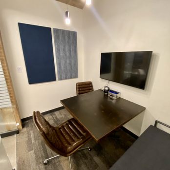 Brick House Blue - Huddle Room - Venues & Event Spaces Near Me - Dublin, Ohio Brick House Blue - Huddle Room - Venues & Event Spaces Near Me - Dublin, Ohio