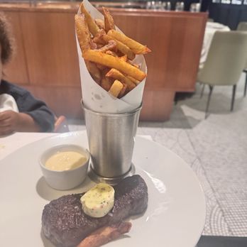 Monarque - Fries - fantastic. I didn't keep the steak - Brasseries Near Me - Montreal, Quebec Monarque - Fries - fantastic. I didn't keep the steak - Brasseries Near Me - Montreal, Quebec