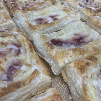 Black Fly Coffee - Raspberry Cream Cheese Danish - Coffee & Tea Near Me - Holden, Maine