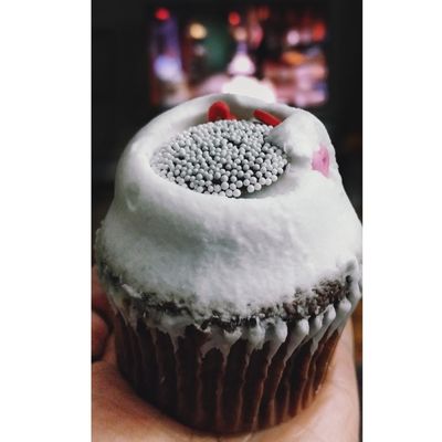 Lyndell's Bakery by null