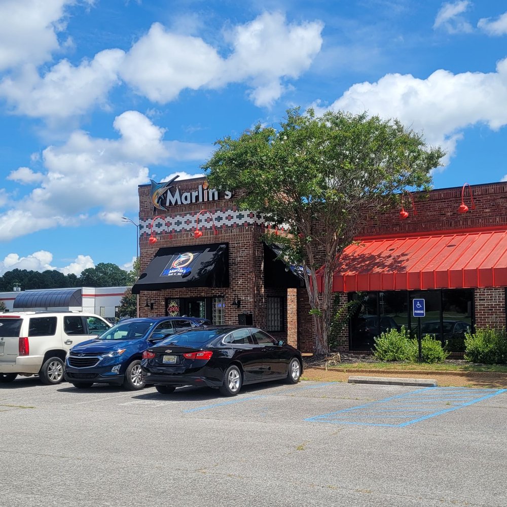 Marlin's Grill & Bar - Parking - Barbeque Near Me - Decatur, Alabama