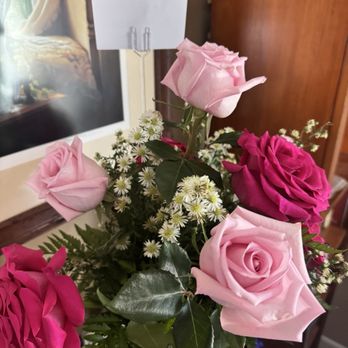 Flowers by Roger - Flowers by Roger, Inc - Florists Near Me - Middletown, Ohio