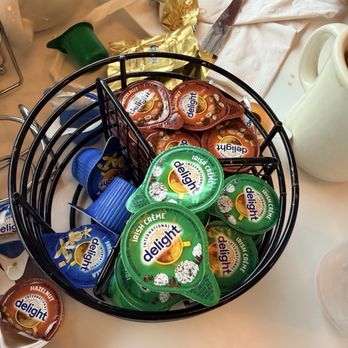 Harry's Diner - Love the good choices with creamers. - Diners Near Me - Sheboygan, Wisconsin