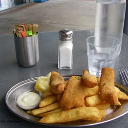 Kiss My Fish - My mini kids meal of fish and chips was delicious