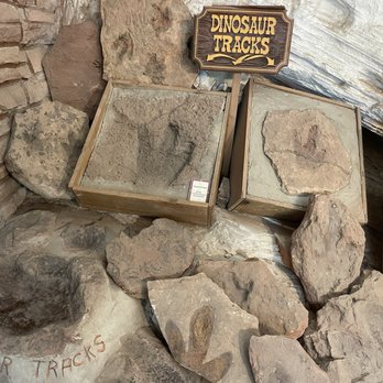 Moqui Cave - Museums Near Me - Kanab, Utah