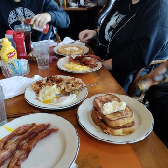 Aviator's - Food - Breakfast & Brunch Near Me - Sacramento, California Aviator's - Food - Breakfast & Brunch Near Me - Sacramento, California