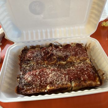 The Edge Thick Square Pizza - Kiddy Pool ($16) - Pizza Near Me - Plymouth , Massachusetts