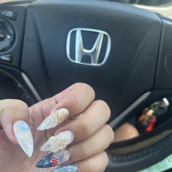 Diva's Nails - Gel-X extensions w hard gel & design - Nail Salons Near Me - Burbank, California