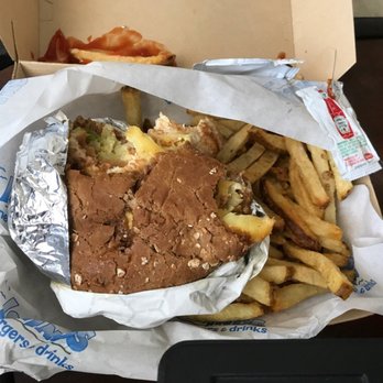 Islands Restaurant - Burgers Near Me - Palm Desert, California Islands Restaurant - Burgers Near Me - Palm Desert, California