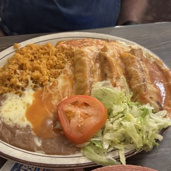 Avila's Mexican Restaurant - Their delectable rolled taco plate - Mexican Near Me - El Paso, Texas Avila's Mexican Restaurant - Their delectable rolled taco plate - Mexican Near Me - El Paso, Texas