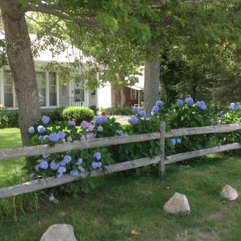 Mccormick's Cape Cod Cottages - 169 Seaview 2 bedroom - Vacation Rentals Near Me - Yarmouth, Massachusetts