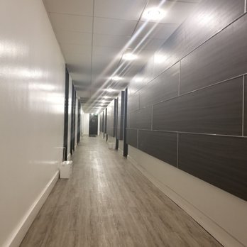 Starling Oncology - The long hall way out to the elevator - Medical Centers Near Me - Long Beach, California Starling Oncology - The long hall way out to the elevator - Medical Centers Near Me - Long Beach, California