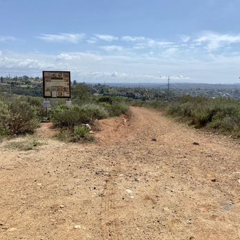Rancho La Costa Ridgeline Trail - Nice views of Box Canyon and Batiquitos Lagoon. - Hiking Near Me - Carlsbad, California Rancho La Costa Ridgeline Trail - Nice views of Box Canyon and Batiquitos Lagoon. - Hiking Near Me - Carlsbad, California