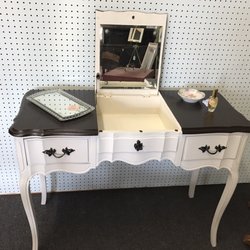 The Shops at Dragonfly Village - Cute French Provincial vanity!