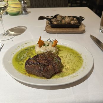 Chart House - Filet 7oz and Sizzling Mushrooms - Seafood Near Me - Las Vegas, Nevada Chart House - Filet 7oz and Sizzling Mushrooms - Seafood Near Me - Las Vegas, Nevada