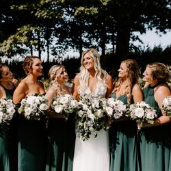 Nola Kahn Beauty - Milwaukee Wedding