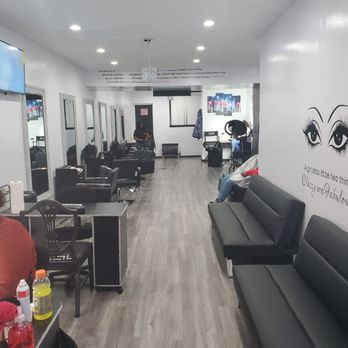 Chic Beauty Lounge - Hair Salons Near Me - Brooklyn, New York Chic Beauty Lounge - Hair Salons Near Me - Brooklyn, New York