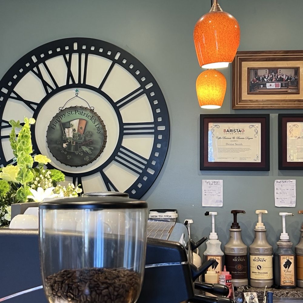 The Celtic Cup Coffee House - Decor - Coffee & Tea Near Me - Tullahoma, Tennessee The Celtic Cup Coffee House - Decor - Coffee & Tea Near Me - Tullahoma, Tennessee