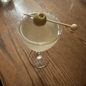 Murray's Tavern - Dirty Martini - American Near Me - Austin, Texas