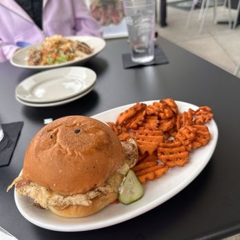 Town Hall Grill - THG Grilled Chicken Sandwich - American Near Me - Chapel Hill, North Carolina Town Hall Grill - THG Grilled Chicken Sandwich - American Near Me - Chapel Hill, North Carolina