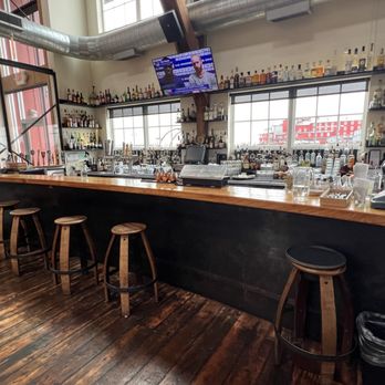 Bridgewater Bistro - New American Near Me - Astoria, Oregon