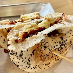 Propagate Social House - Bagel
