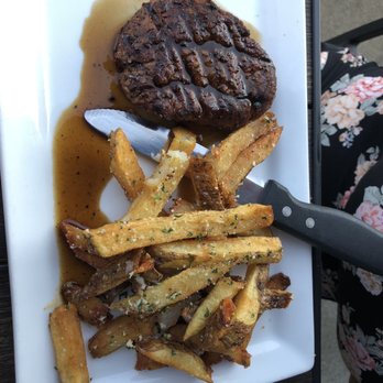 DRY 85 OC - Filet and Fries - New American Near Me - Ocean City, Maryland
