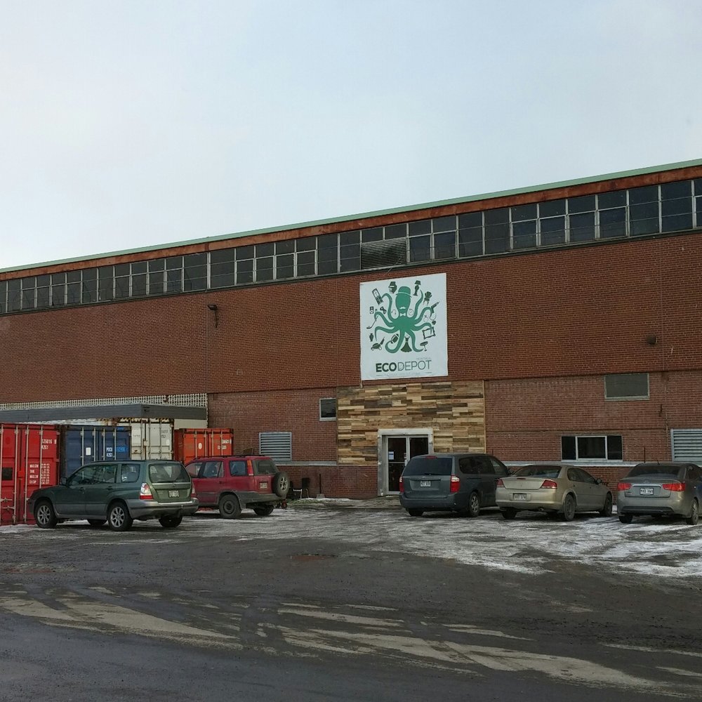 EcoDepot - Entrance - Thrift Stores Near Me - Montreal, Quebec EcoDepot - Entrance - Thrift Stores Near Me - Montreal, Quebec
