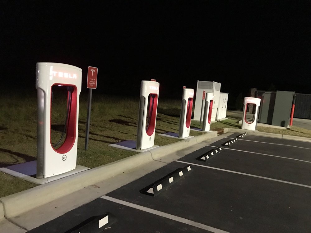 TESLA SUPERCHARGER Updated July 2024 100 Village Center Dr, Chapel