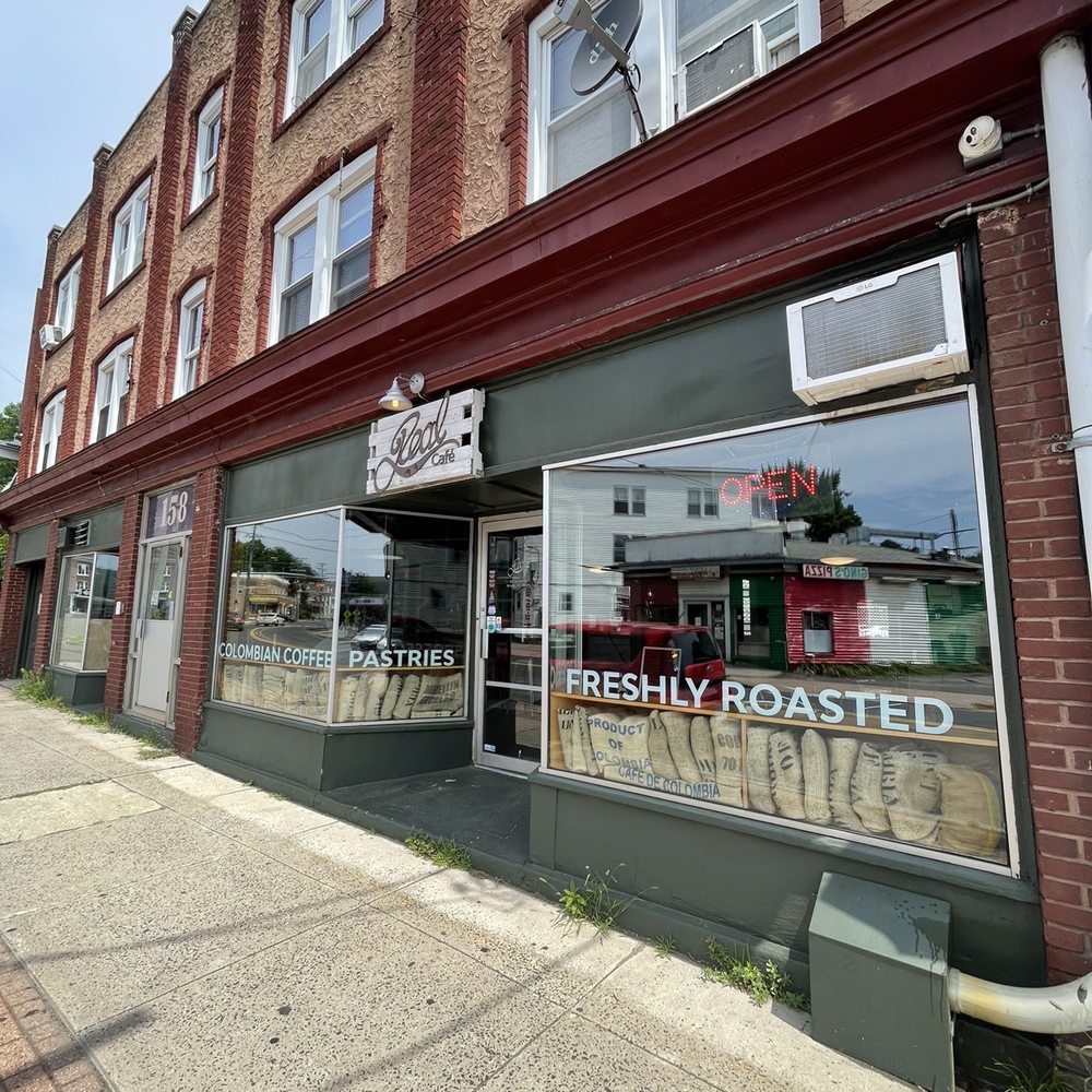 Cafe Real - Outside - Coffee Roasteries Near Me - Bristol, Connecticut