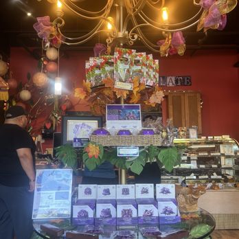 Sweet Paradise Maui - Ube flavored Chocolates - Desserts Near Me - Wailea, Hawaii