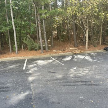 Hyatt Place Birmingham/Hoover - Trash and other things just thrown in parking lot, not kept up or clean. - Hotels Near Me - Hoover, Alabama Hyatt Place Birmingham/Hoover - Trash and other things just thrown in parking lot, not kept up or clean. - Hotels Near Me - Hoover, Alabama