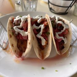 Jedediah Hawkins Restaurant - Salmon taco