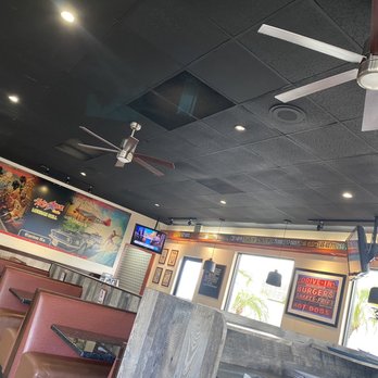 Lucky Star Cafe - Mexican Near Me - Carson, California