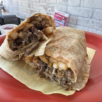 D'Poly Taco Grill & Beer - Lineman burrito - Mexican Near Me - El Centro, California