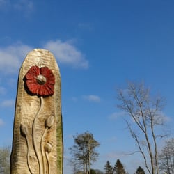 Rozelle House Galleries - Tree sculpture on the Remembrance Woodland walking trail.