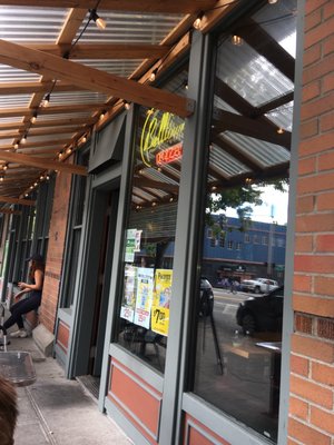 Belltown Pizza by null